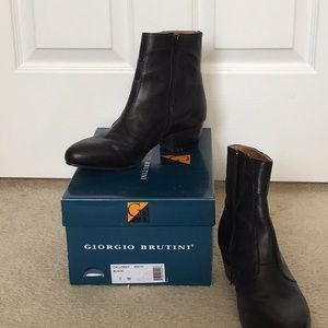 Giorgio Brutini leather dress boots.